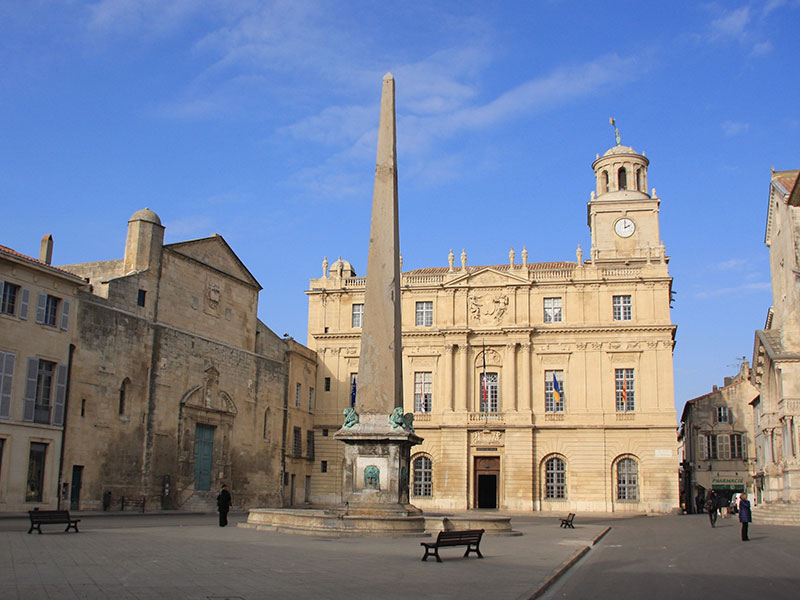 ville de Arles Crau